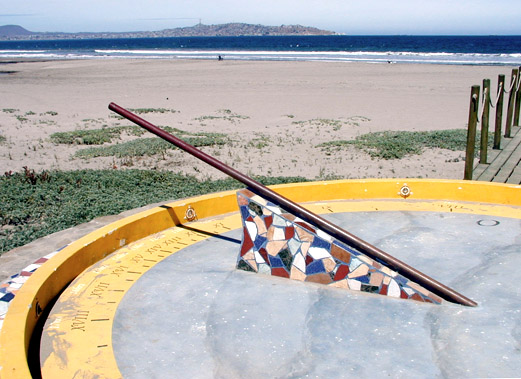 Sundial on La Serena beach