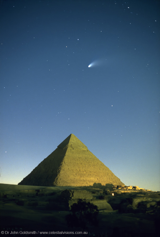 Comet Hale-Bopp above the Pyramids