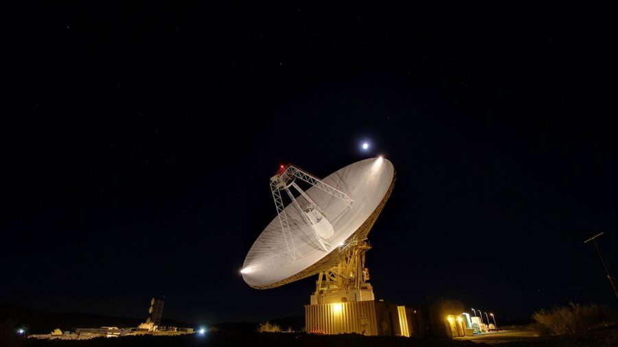 Actualización de la red de espacio profundo de la NASA: cielo y telescopio