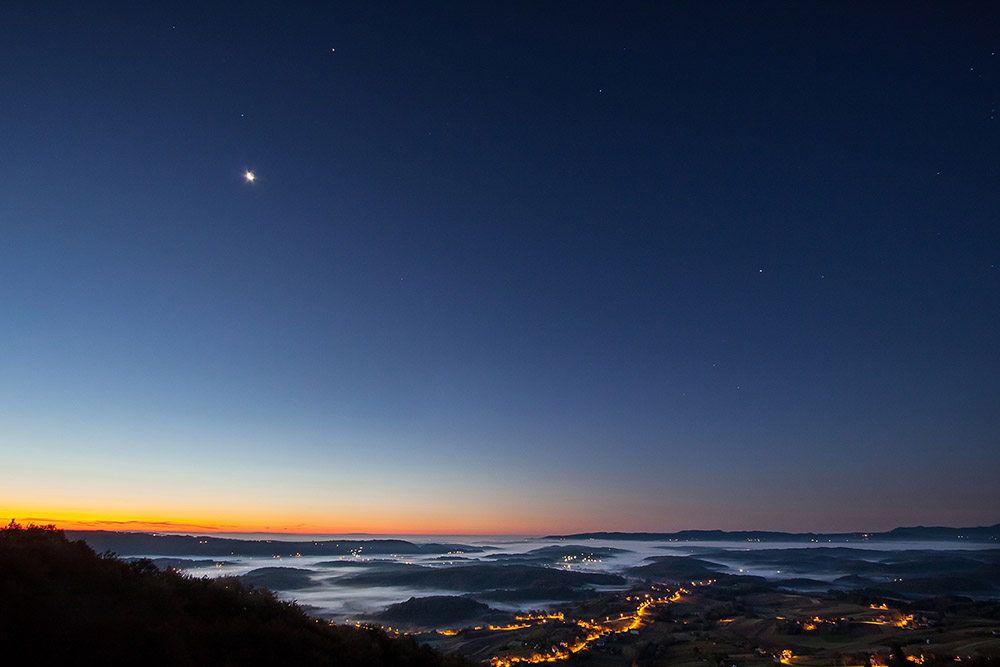 When is the earliest sunrise of the year? - Sky & Telescope - Sky ...