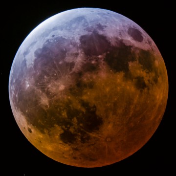Eclipsed Moon, April 4, 2015