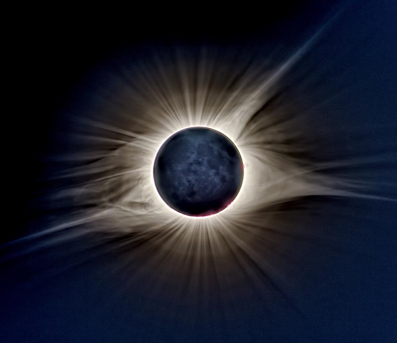 Extreme HDR image of 2017 totality
