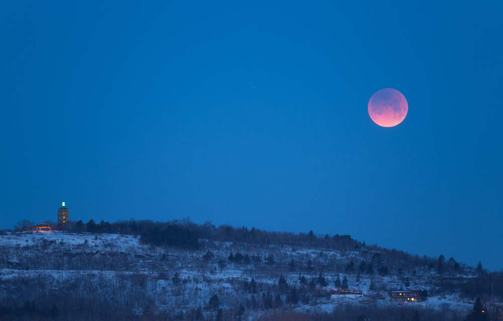 Total Lunar Eclipse over Enger Tower, Duluth, MN second image Sky