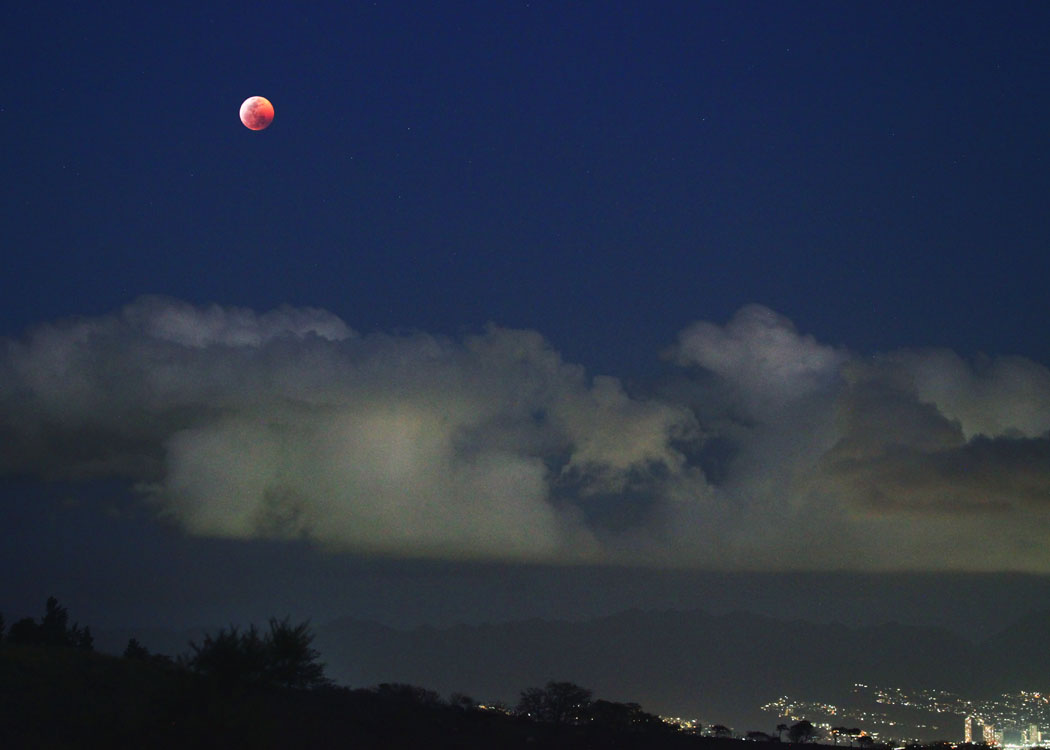 Lunar eclipse over Pearl City, Hawaii Sky & Telescope Sky & Telescope