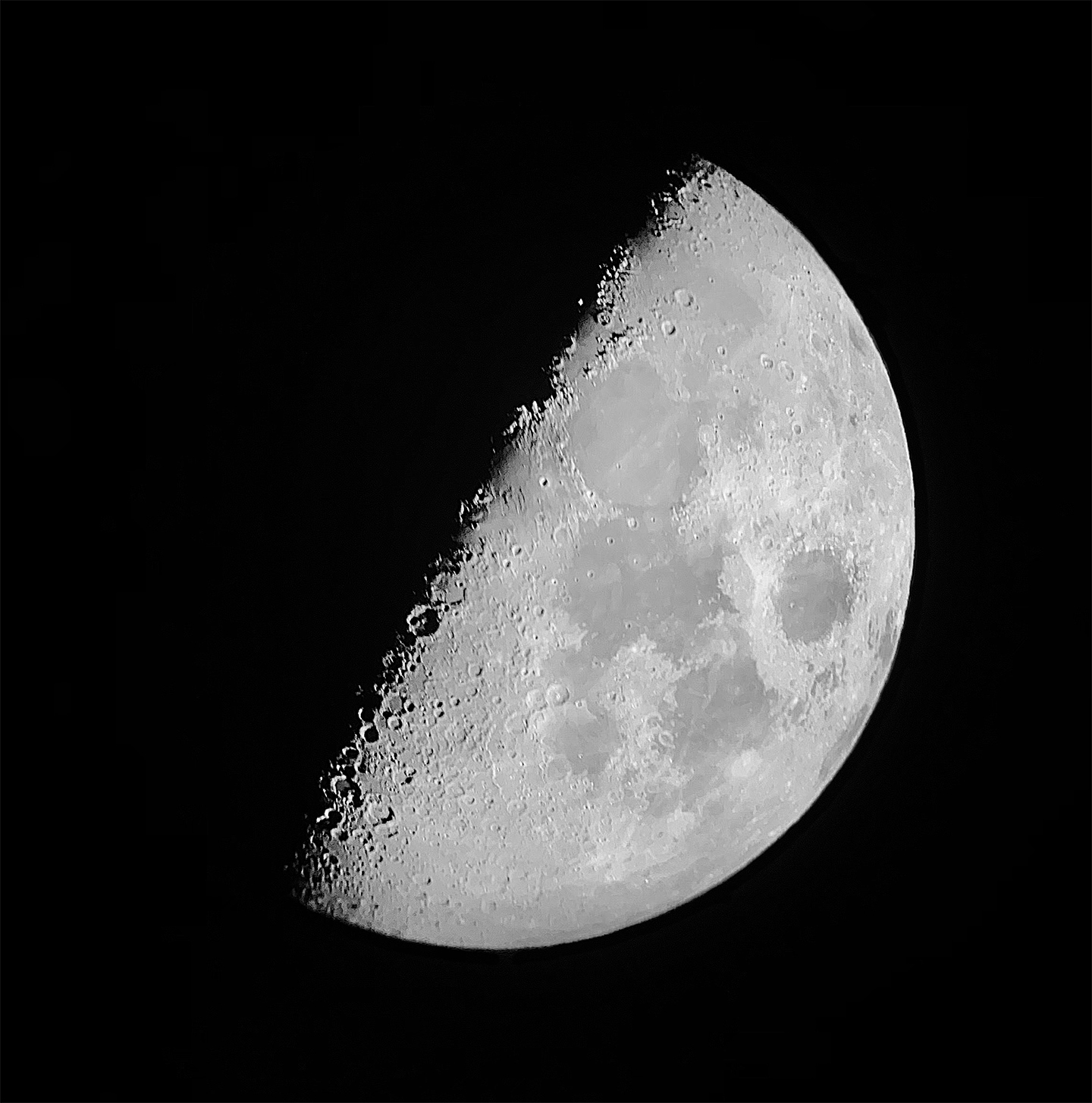 Moon with iPhone 11 - Sky & Telescope - Sky & Telescope