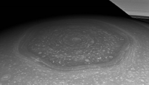 Saturn's hexagon