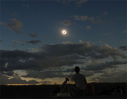 August-2008-eclipse-wide-field-diC_428.jpg