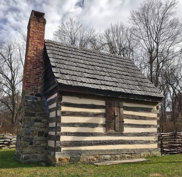 Log cabin in Benjamin Banneker Historical Park