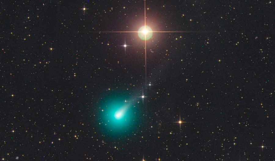 Oh No! Comet ATLAS Is Fragmenting - Sky & Telescope - Sky & Telescope