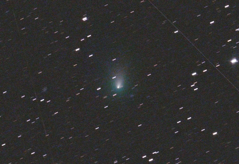 Comet  Leonard on October 10, 2021