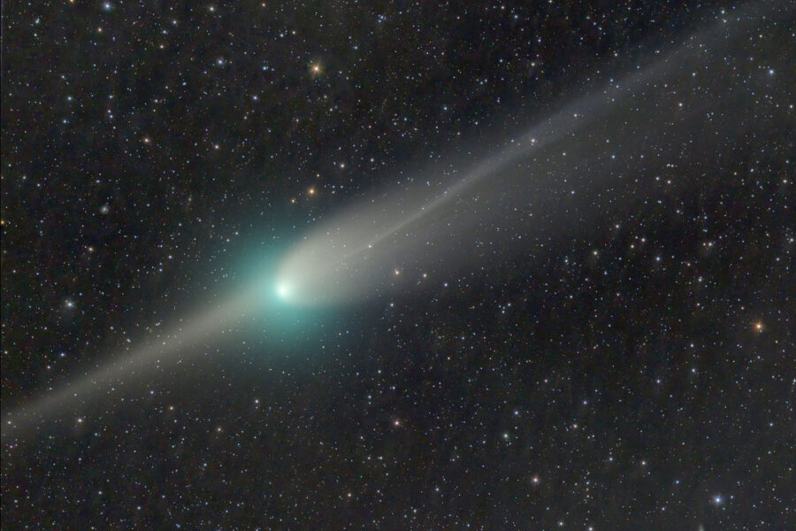 Comet ZTF (C/2022 E3) plane crossing