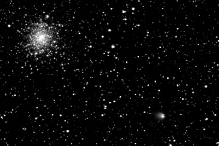 Comet with cluster M107