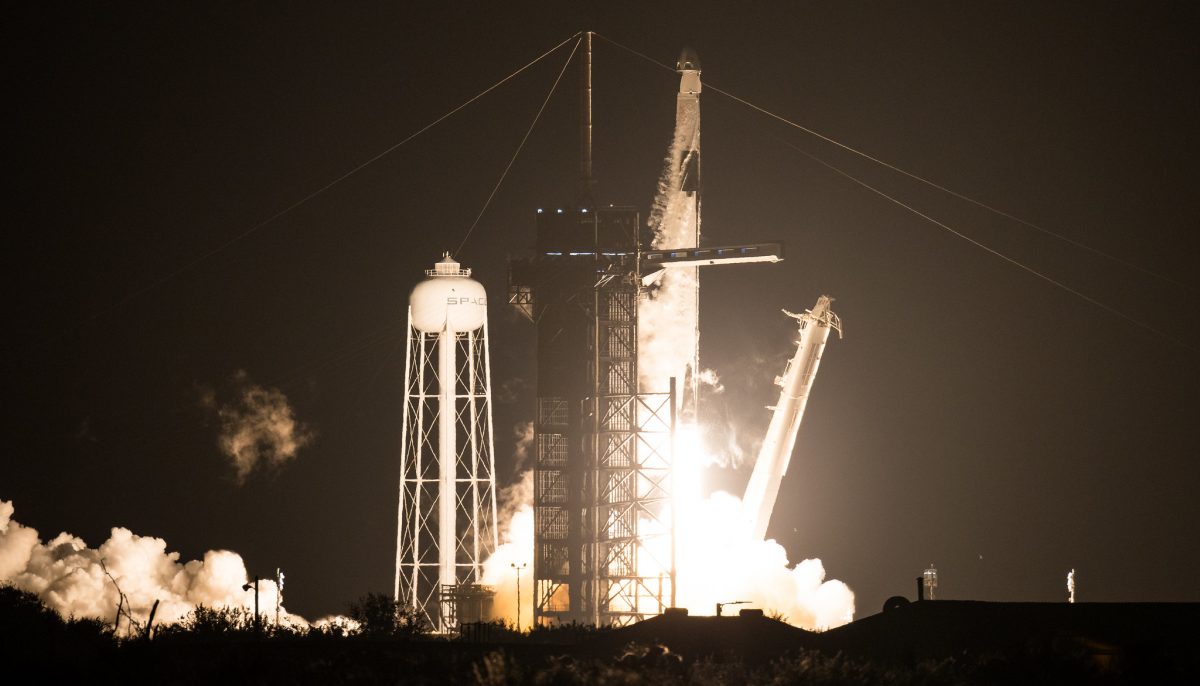 SpaceX Launches Dragon Crew One - Sky & Telescope - Sky ...