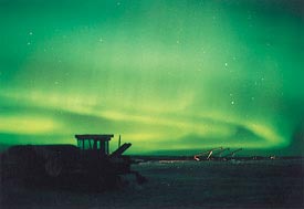 Folded band aurora with rays