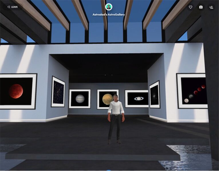 Virtual-reality art gallery