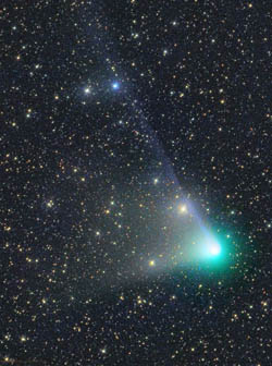Comet Garradd's two tails