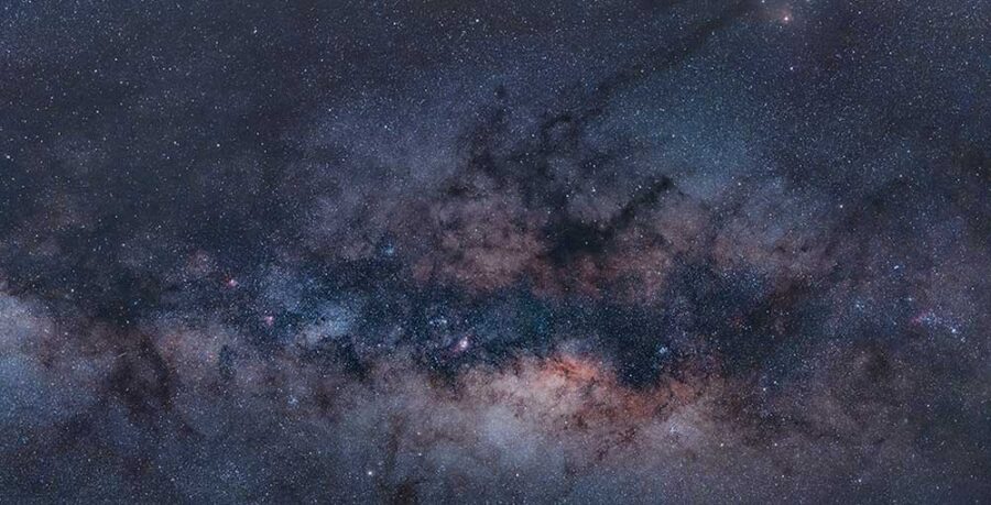 Dusty lanes in the Milky Way