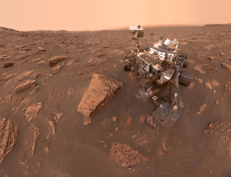 Curiosity's dusty selfie