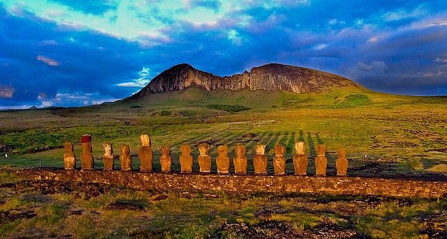 Ahu Tongariki moai at sunrise