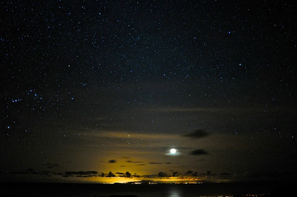 Moonset Over Oahu G T Larson Sky Telescope Sky Telescope Moonset Over Oahu G T Larson Sky Telescope Sky Telescope