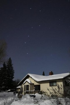 Blue sky by day, blue sky by moonlit night