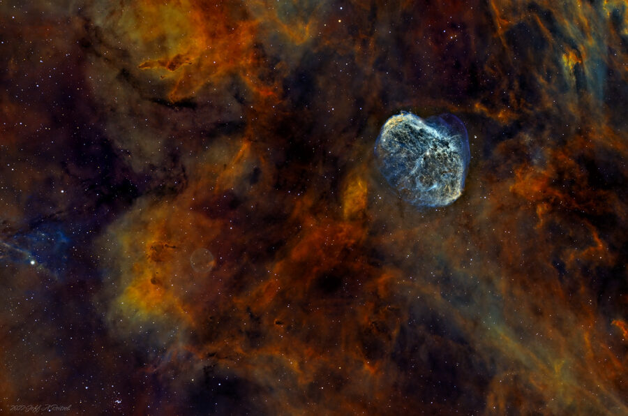 Crescent Nebula and the Soap Bubble in Cygnus