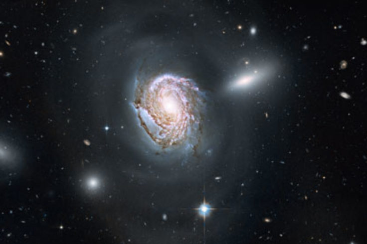 Herschel Sprint: NGC 4911