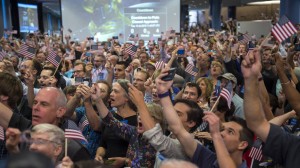 New Horizons' countdown crowd