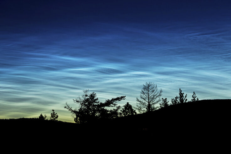 Noctilucent clouds in British Columbia