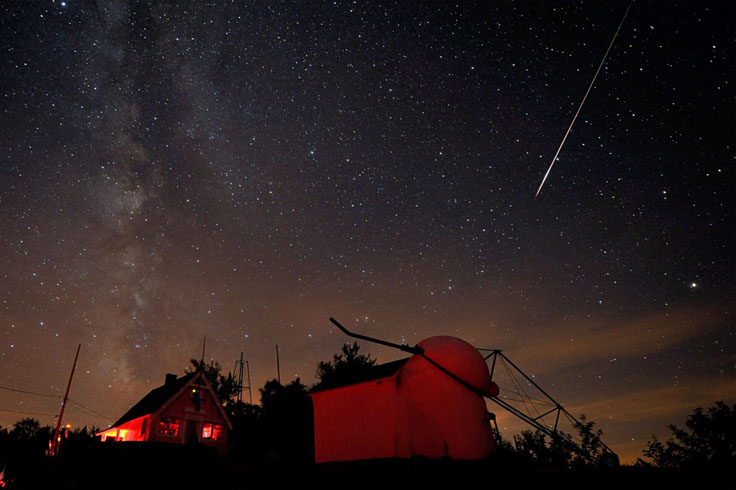 Perseid meteor over Stellafane in 2010