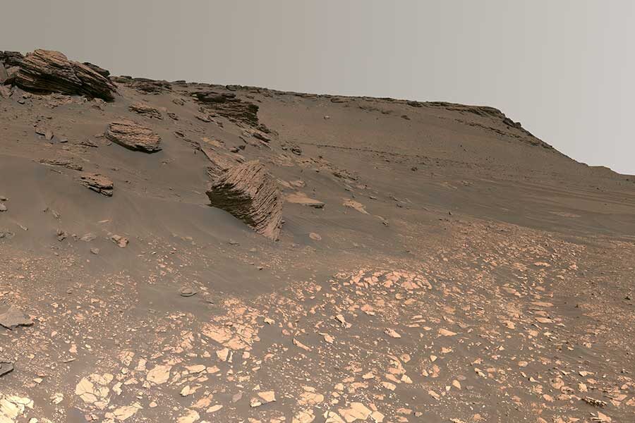  Detailed Panorama of Mars' Jezero Crater Delta 