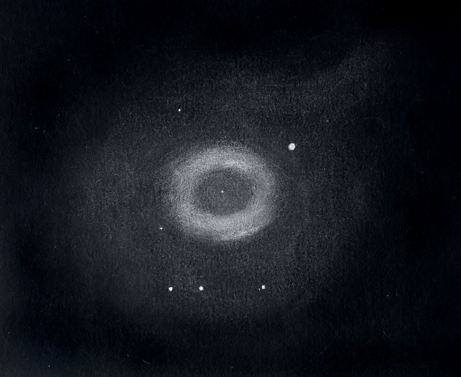 Mgławica Pierścień widoczna w 35 cm teleskopie.