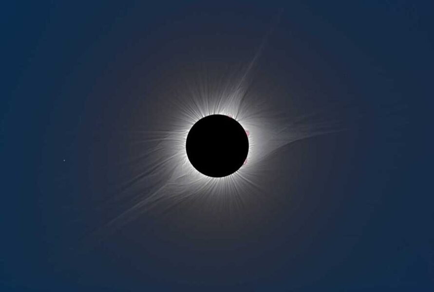 Last Solar Eclipse Of 2021 Today: Don't Miss These Amazing Sights During Total  Eclipse