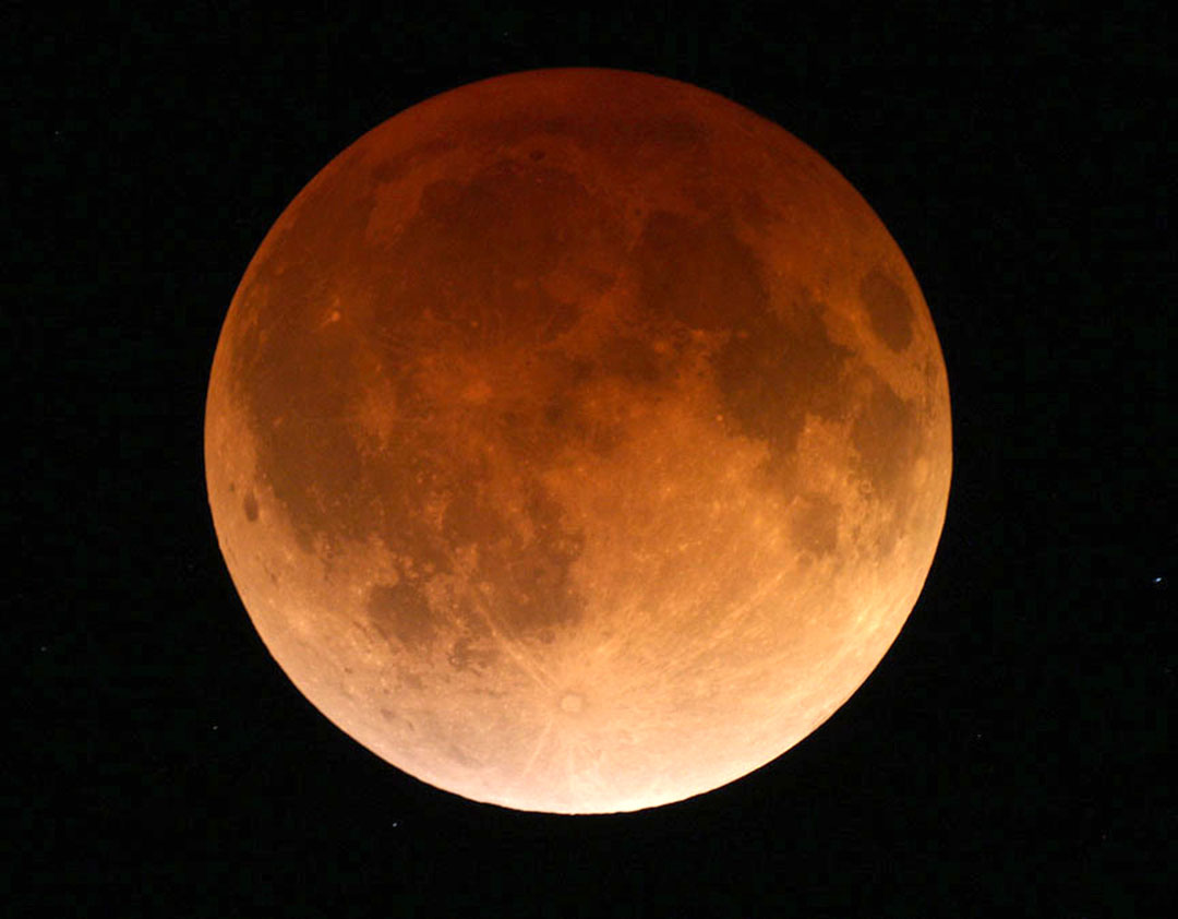 Dawn Delight Catch the Total Lunar Eclipse on May 26, 2021 Sky