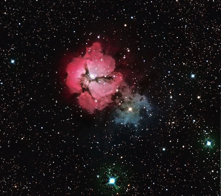 m20 trifid nebula from earth