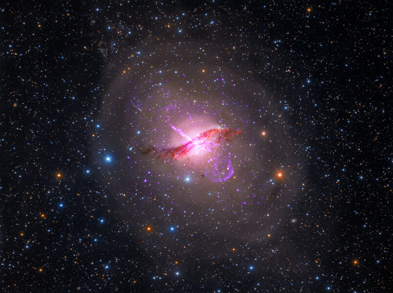 Centaurus A galaksi