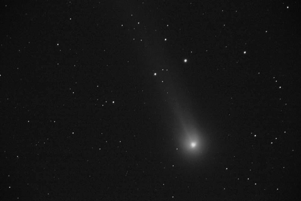 Comet, Lovejoy Thanksgiving Morning | Victor C. Rogus - Sky & Telescope ...