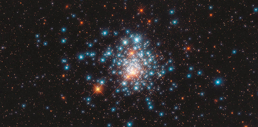 Star cluster with blues and reds